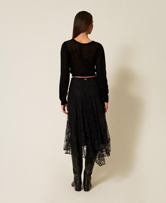 Длинная кружевная юбка