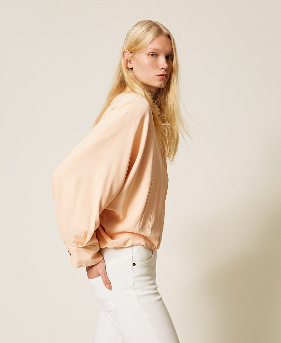 Куртка-бомбер с рукавами-кимоно