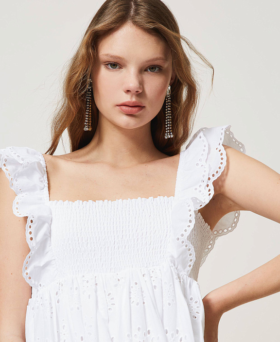 Платье из муслина с шитьем Сангалло