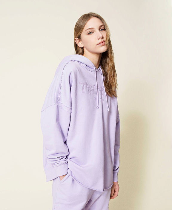 Удлиненная толстовка 