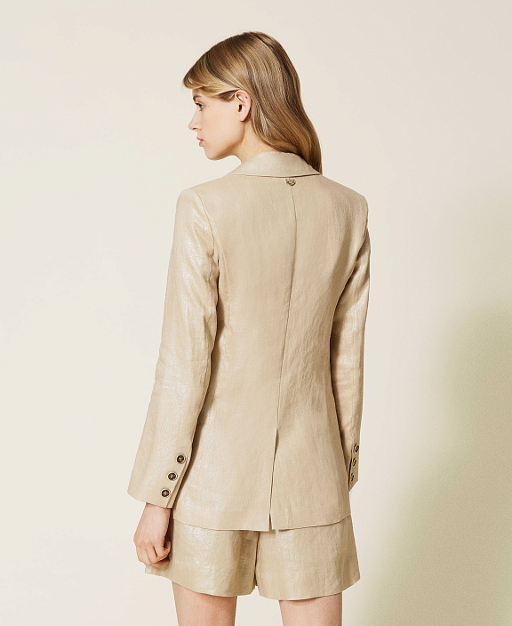 Блейзер из ламинированного льна