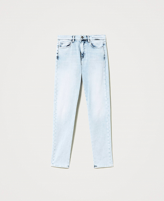 Джинсы прямого кроя