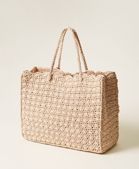 Сумка-шоппер из кроше с подвесками