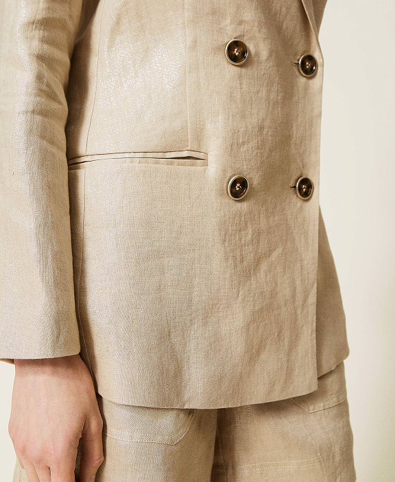 Блейзер из ламинированного льна