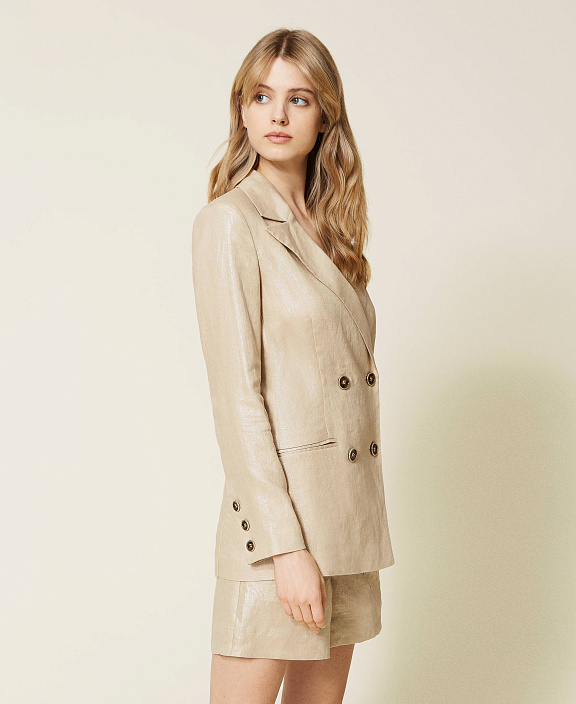 Блейзер из ламинированного льна