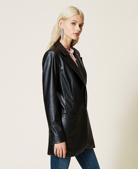 Блейзер из ткани с покрытием