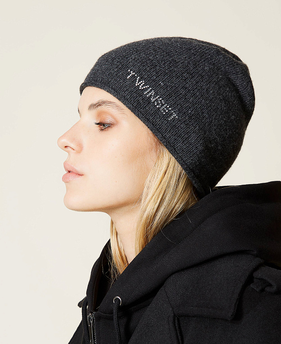 Вязанная шапка