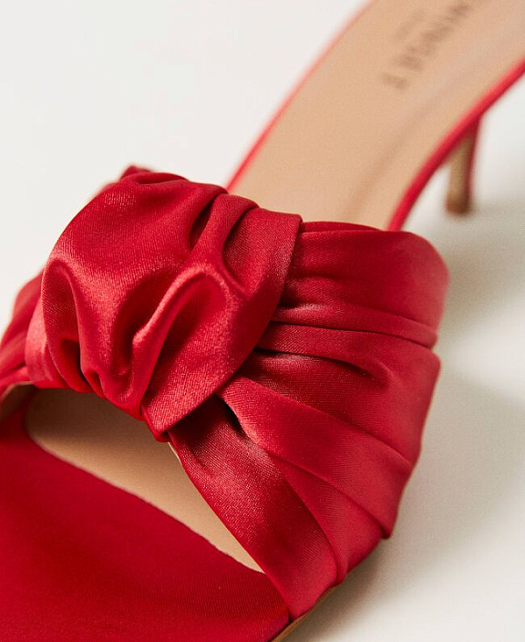 Босоножки-мюлли