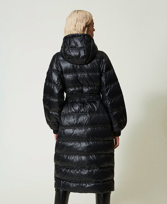 Пуховик с поясом