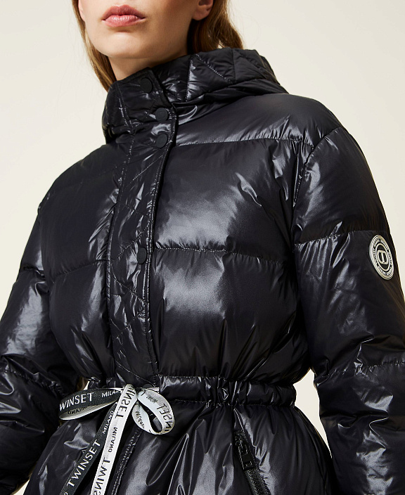 Теплый пуховик на кулиске