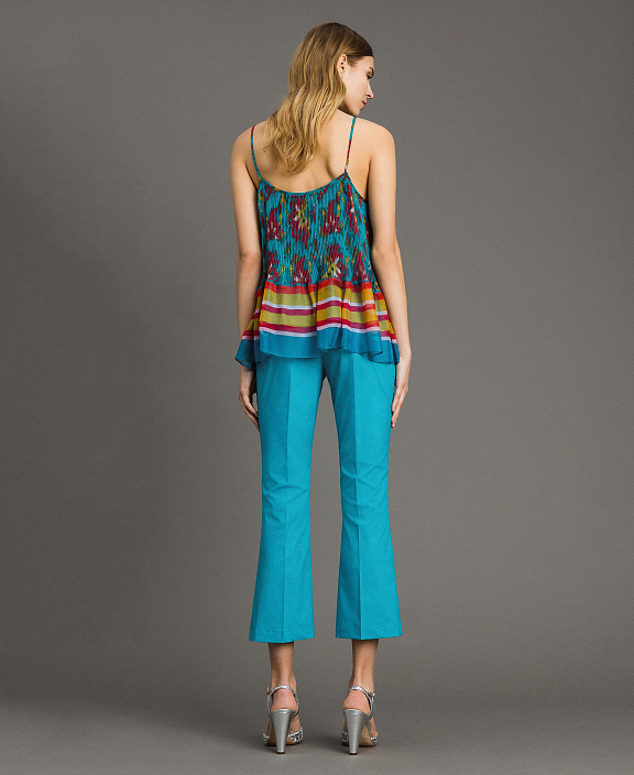 Укороченные брюки клеш