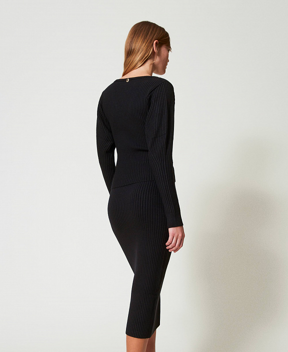 Трикотажная юбка миди в рубчик