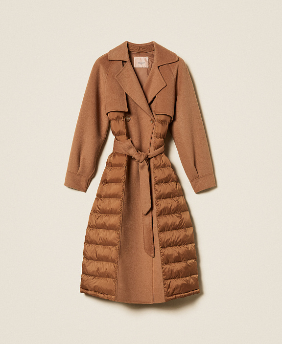 Двубортное пальто с поясом и стегаными вставками