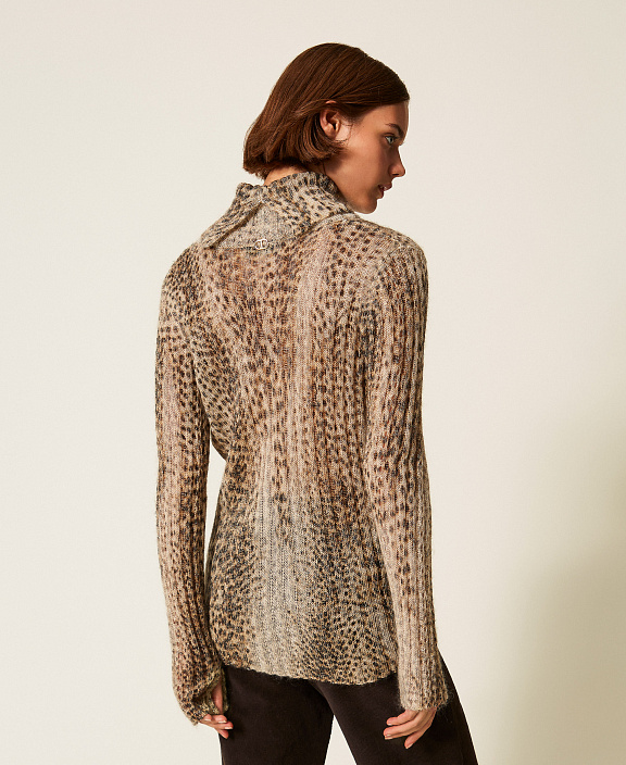 Джемпер из смесового мохера с принтом