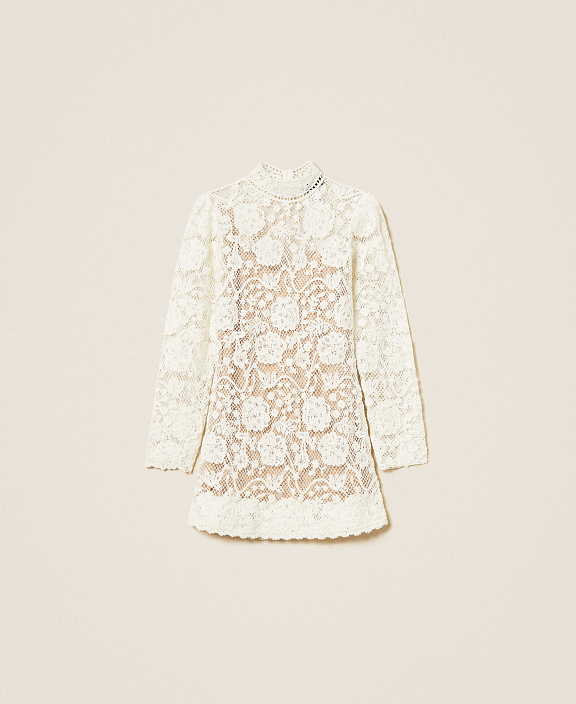 Короткое вязаное платье кроше из смесовой шерсти