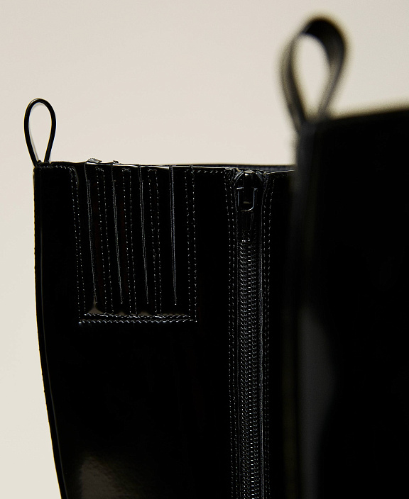 Лакированные высокие сапоги-амфибии