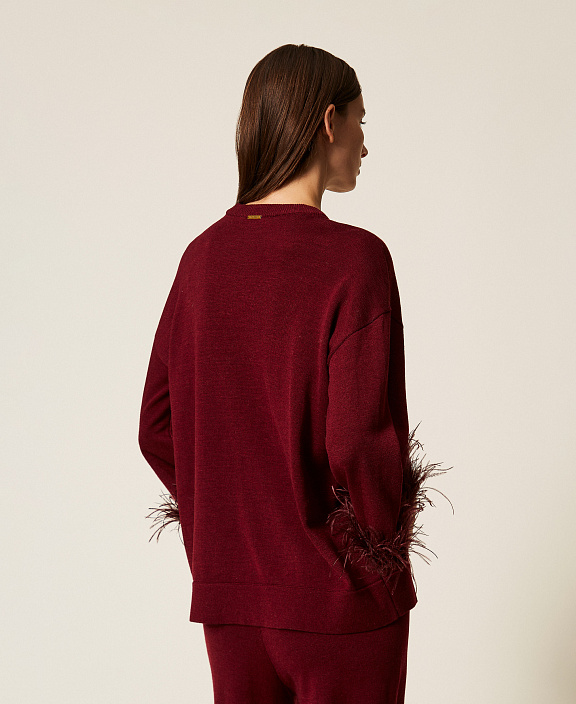 Свитер из смесовой шерсти с перьями