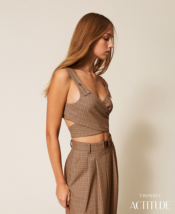 Топ в виндзорскую клетку