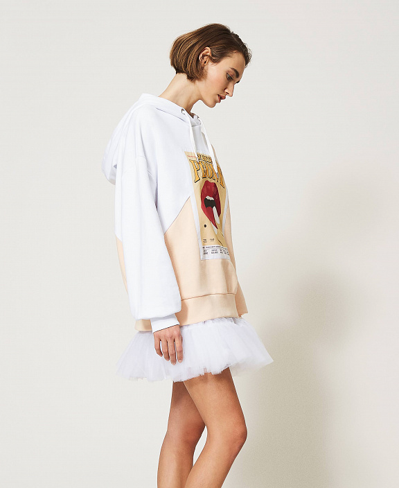 Длинная толстовка в стиле колор-блок с принтом