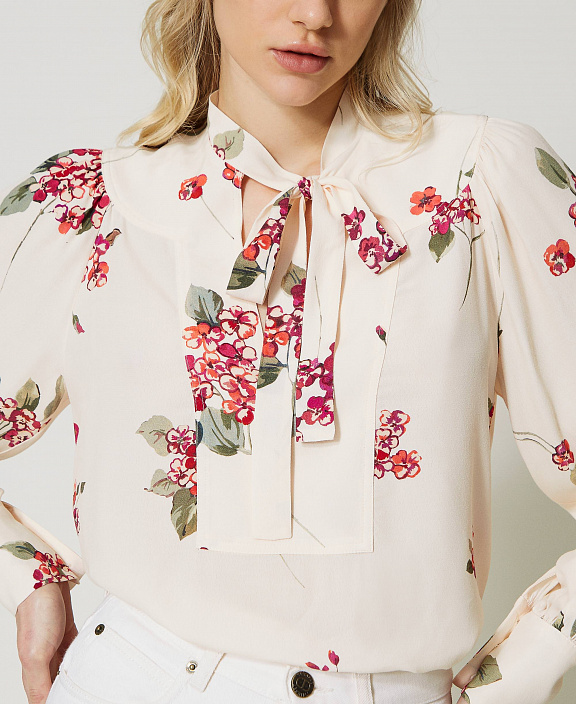 Блузка из крепа с цветочным принтом