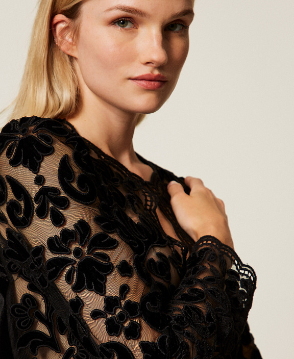 Жакет из тюля с вышивкой