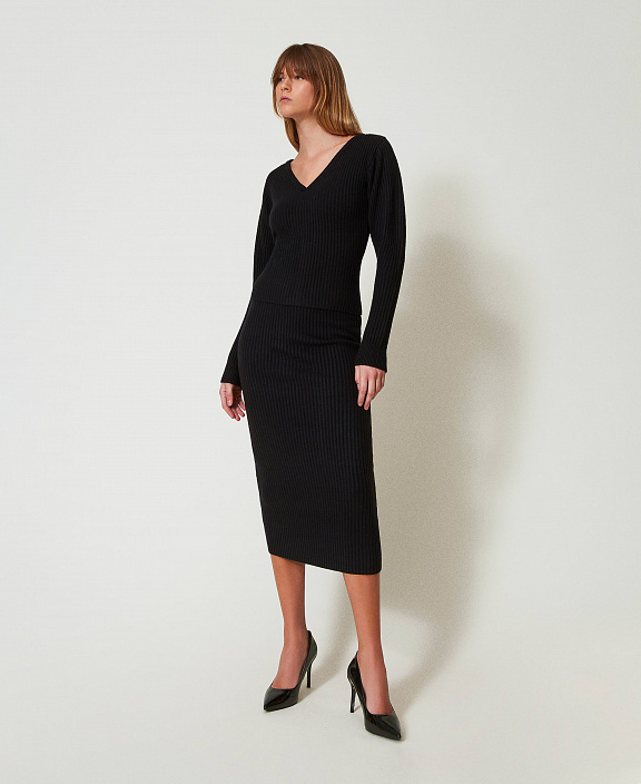 Трикотажная юбка миди в рубчик