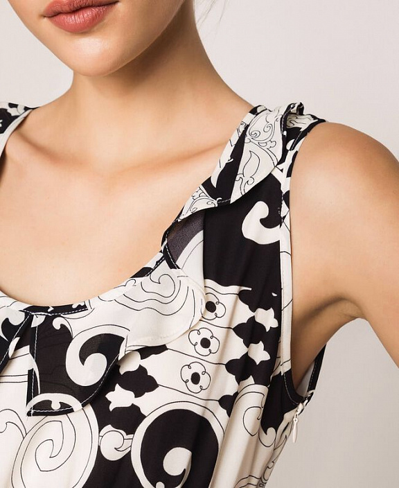 Короткое платье с принтом