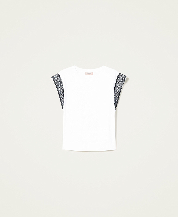 Футболка с контрастным кружевом