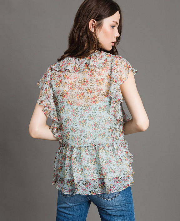 Блузка с оборками