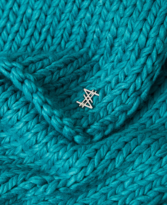 Мягкий вязаный шарф