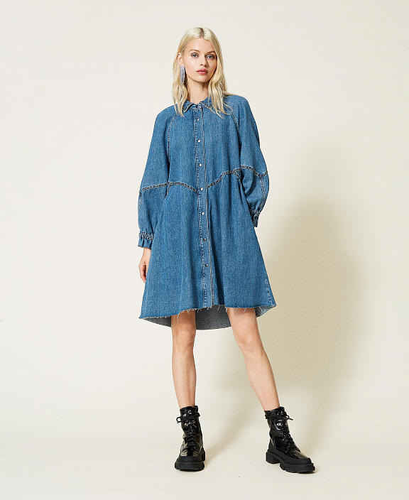 Свободное платье из денима