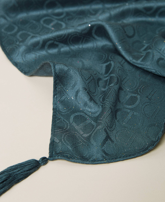 Куфия с набивным рисунком логотипа