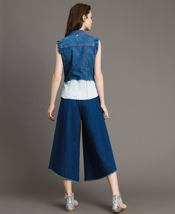 Джинсовая жилетка