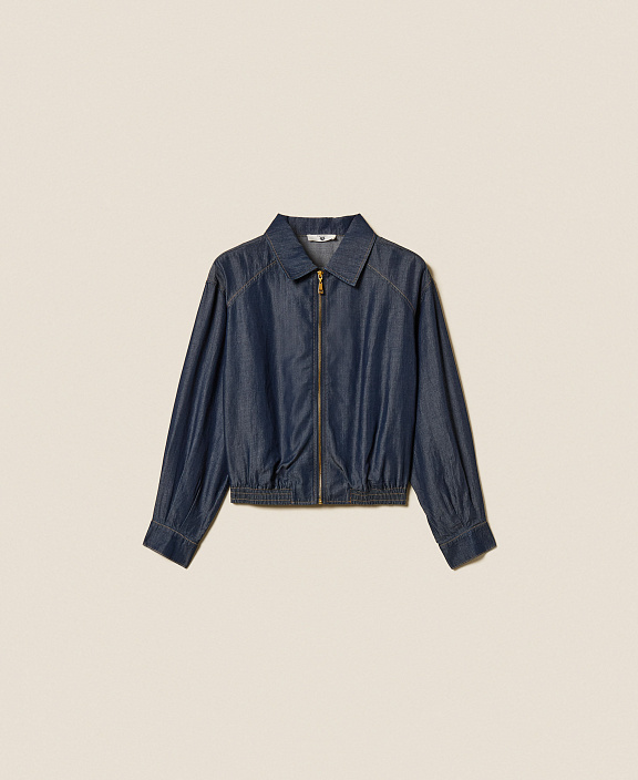 Джинсовая куртка на молнии