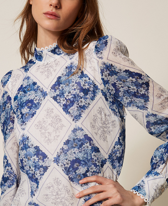 Мини-платье с цветочными ромбами