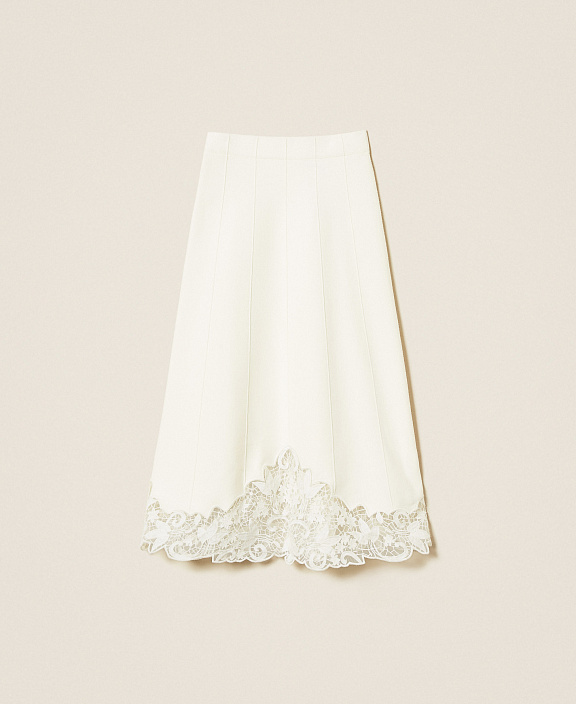 Трикотажная юбка миди со вставкой из органзы с цветочной вышивкой
