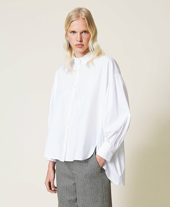 Поплиновая рубашка с воланами