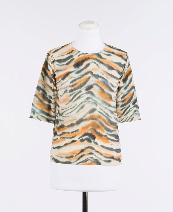 Свитер с тигровым принтом