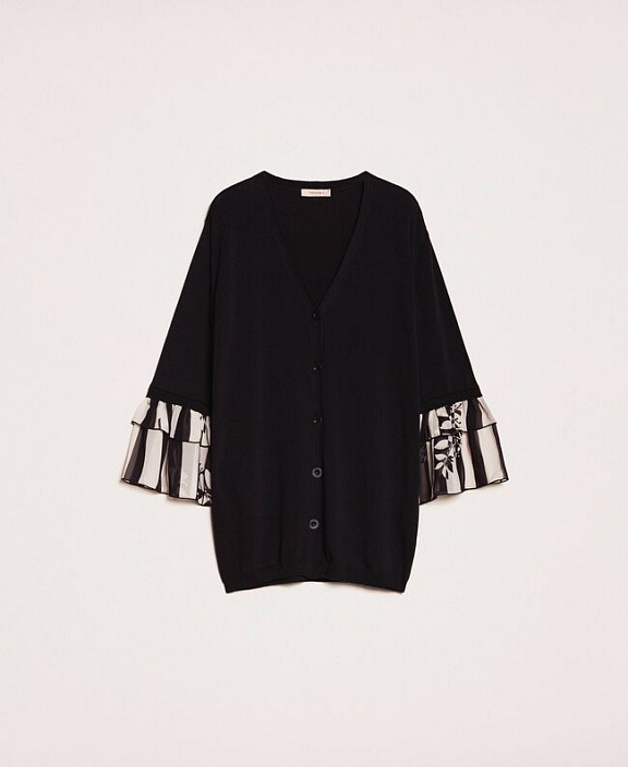 Кардиган с воланами на рукавах