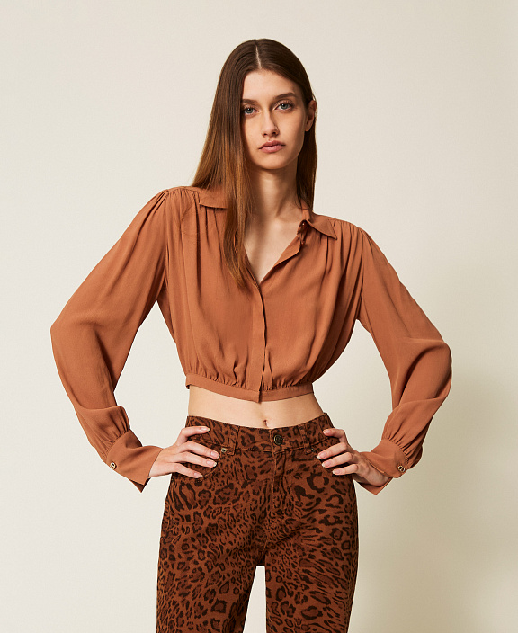 Укороченная рубашка со сборками