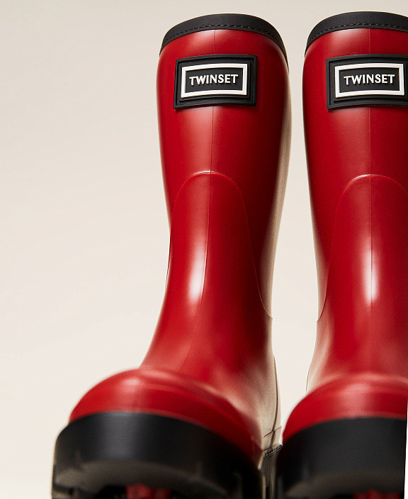 Резиновые сапоги