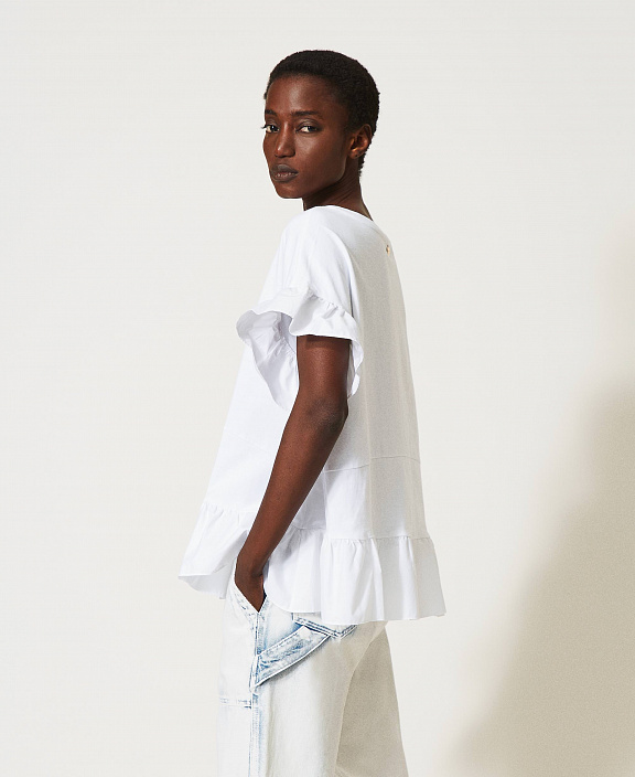 Футболка с воланом из поплина