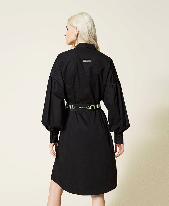 Платье-рубашка из технического поплина