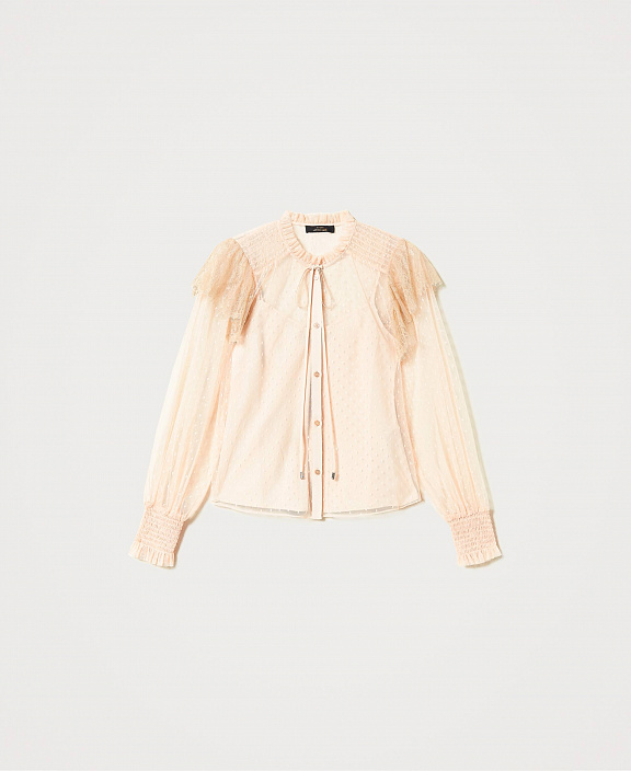 Блузка из полупрозрачной ткани