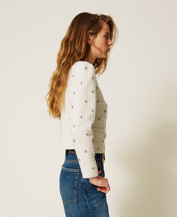 Куртка из букле с вышивкой