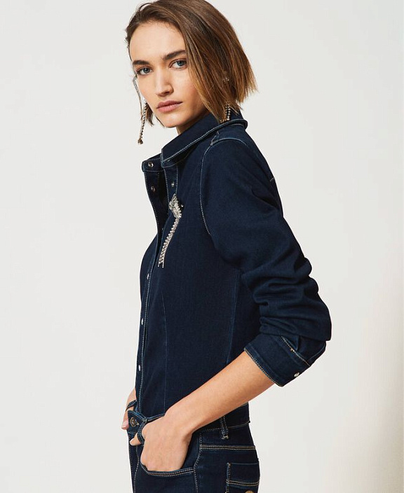 Джинсовая рубашка