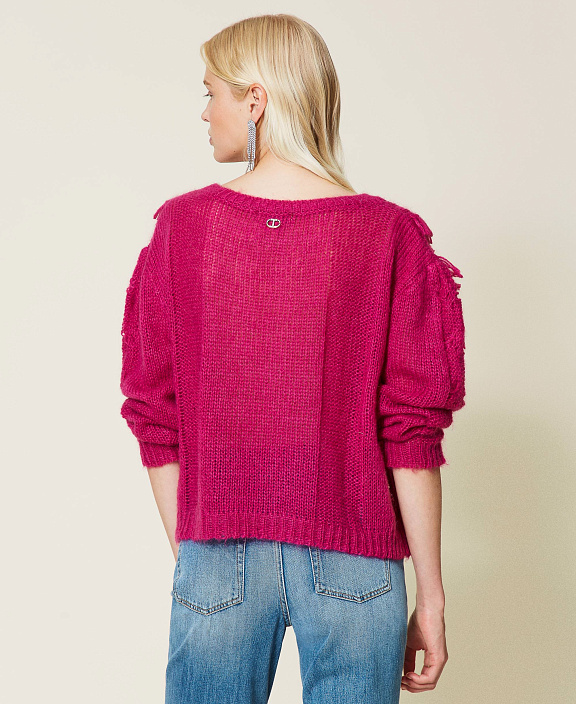 Трикотажный джемпер из смесового мохера с бахромой