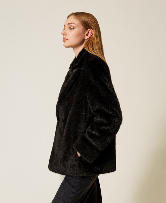 Полушубок из искусственного меха