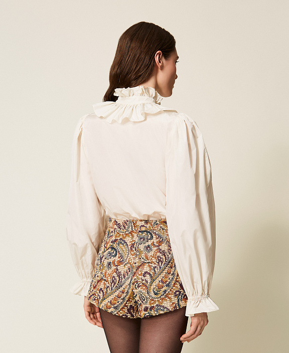 Рубашка из тафты с бархатной лентой