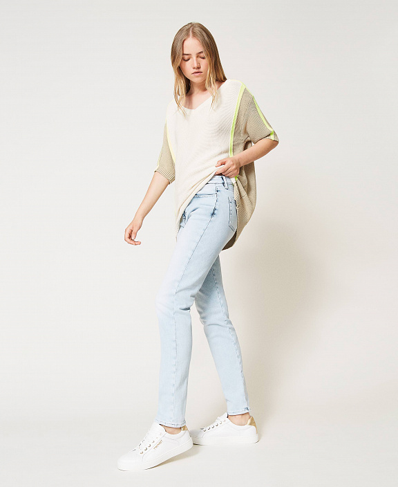 Джинсы прямого кроя